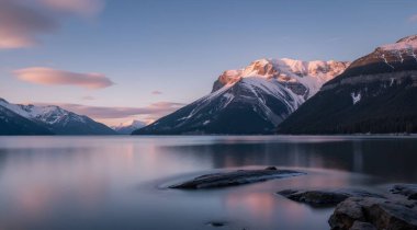 Dağların güzel manzarası