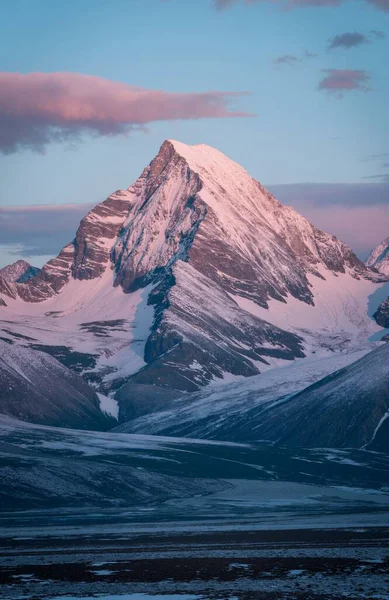 Dağların güzel manzarası