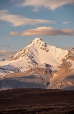 Dağların güzel manzarası