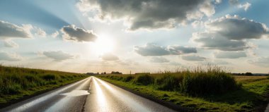 Kırsalda yolu olan güzel bir manzara.