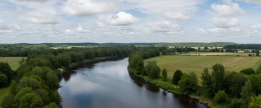 Ormanın güzel manzarası