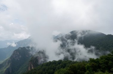Dağların güzel manzarası