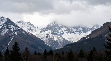 Güzel dağ manzarası, doğa