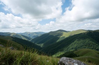 Dağların güzel manzarası