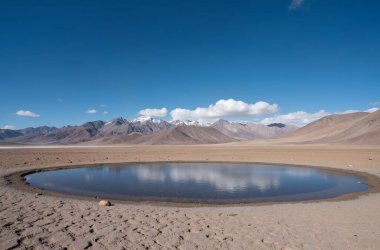İsrail 'in kuzeyindeki dağların güzel manzarası.