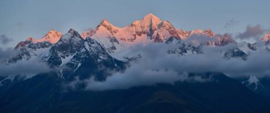 Güzel dağ manzara arka plan