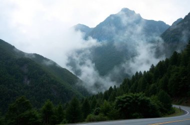 Dağların güzel manzarası