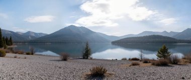 Gölün güzel manzarası