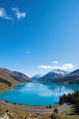 Gölün güzel manzarası