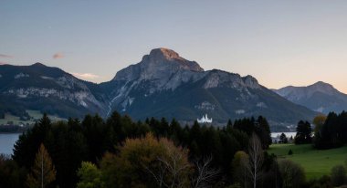 Alplerde güzel gün batımı.