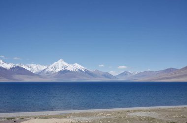 Dağların güzel manzarası