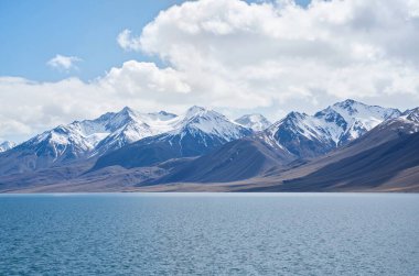 İsrail 'in kuzeyindeki dağların güzel manzarası.