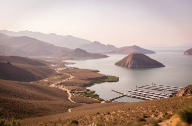 Deniz manzarası çok güzel. Doğa