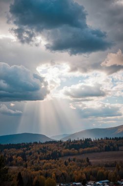 Güzel manzara. Gökyüzündeki bulutların görüntüsü
