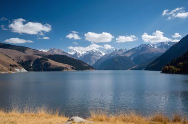 Dağların güzel manzarası