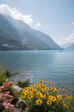 Dağlardaki güzel göl