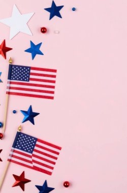 Amerikan bayrağı ve yıldızıyla dolu bir geçmişimiz var. düz yat.