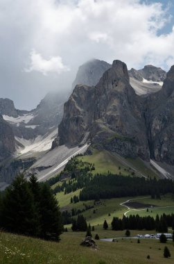 Dağların güzel manzarası