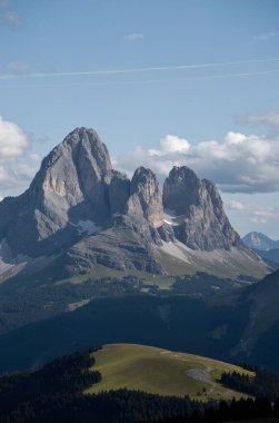 Dağların güzel manzarası