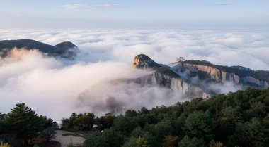 Dağların güzel manzarası