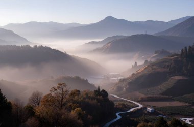 Dağların güzel manzarası
