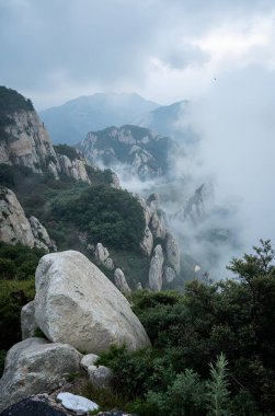 Dağların güzel manzarası