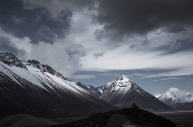 Dağların güzel manzarası