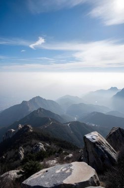 Dağların güzel manzarası