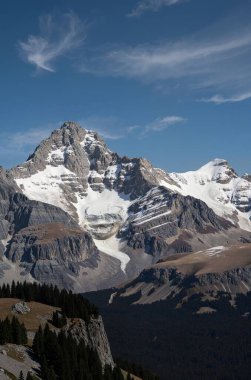 Güzel dağ manzarası. doğa arkaplanı