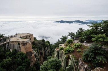 Dağlı güzel bir manzara.
