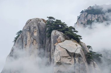 Dağların güzel manzarası