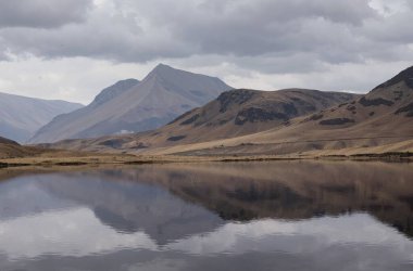 Dağların güzel manzarası