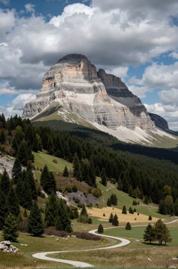 İtalyan Alpleri 'nin manzarası