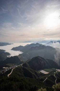 Dağların güzel manzarası