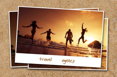 Seyahat arkadaşları beach fotoğraf kavramı kum zemin ayarla
