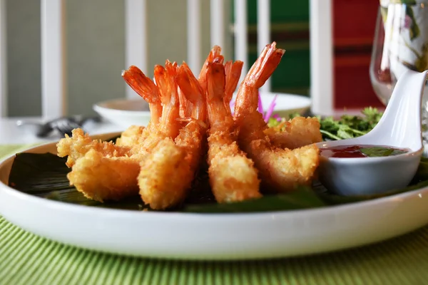  Kızarmış karides karides topları 