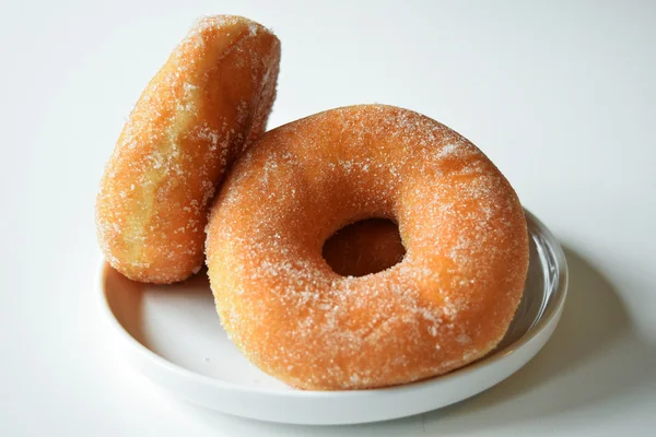 Lezzetli bir poğaça ile pudra şekeri 