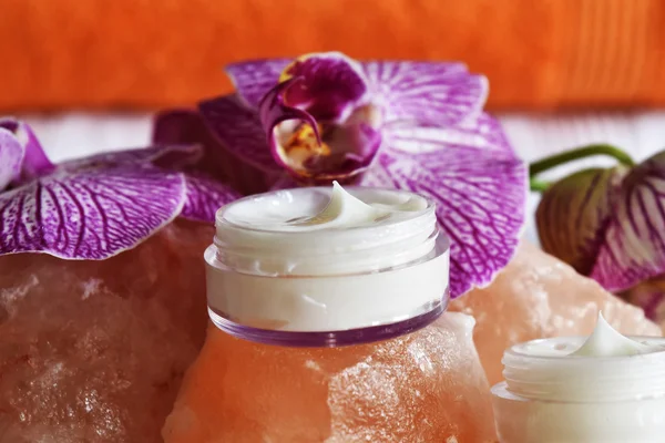 Spa concept with orchid flower — Stock Photo, Image