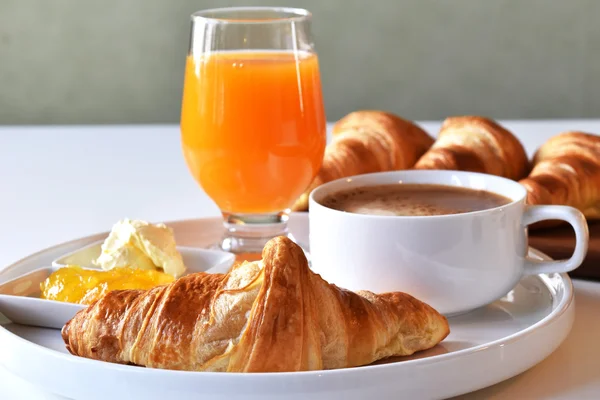 Continental breakfast with croissants — Stock Photo, Image