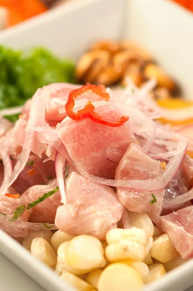 Balık Ceviche, Peru tipik bir çiğ balık çanak