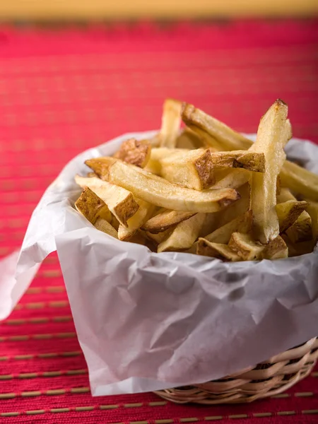 Kızarmış patates, sepeti