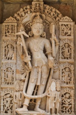 Taş duvar heykelleri 