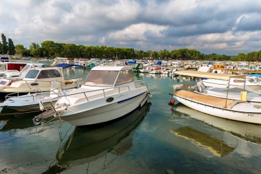 Limanda palamarla tekneler