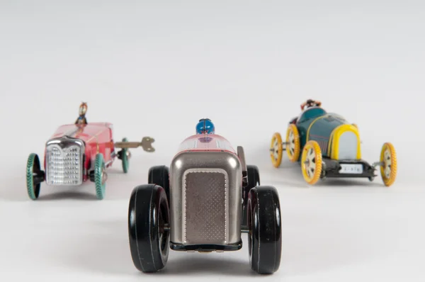 Carro de brinquedo bem sucedido ganhando a corrida — Fotografia de Stock