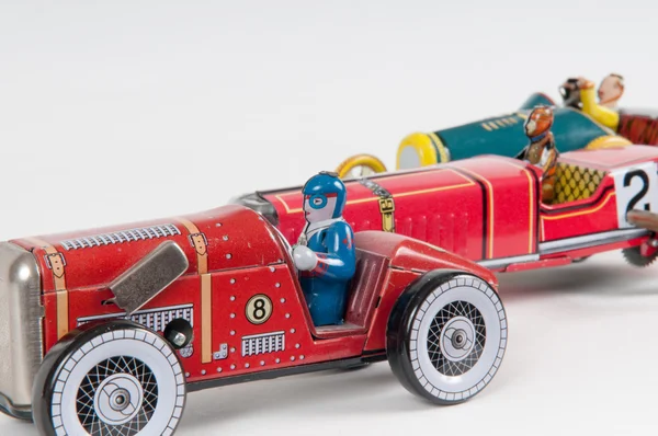 Успішний іграшковий автомобіль виграє гонку — стокове фото