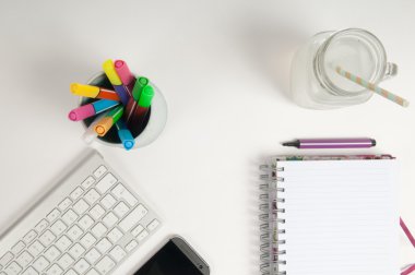 Genel gider office Resepsiyon şablonu ile akıllı telefon, klavye ve değil