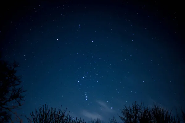 View Stars Clear Night Sky Motion Clouds Moving Acroos Sky — Stockfoto