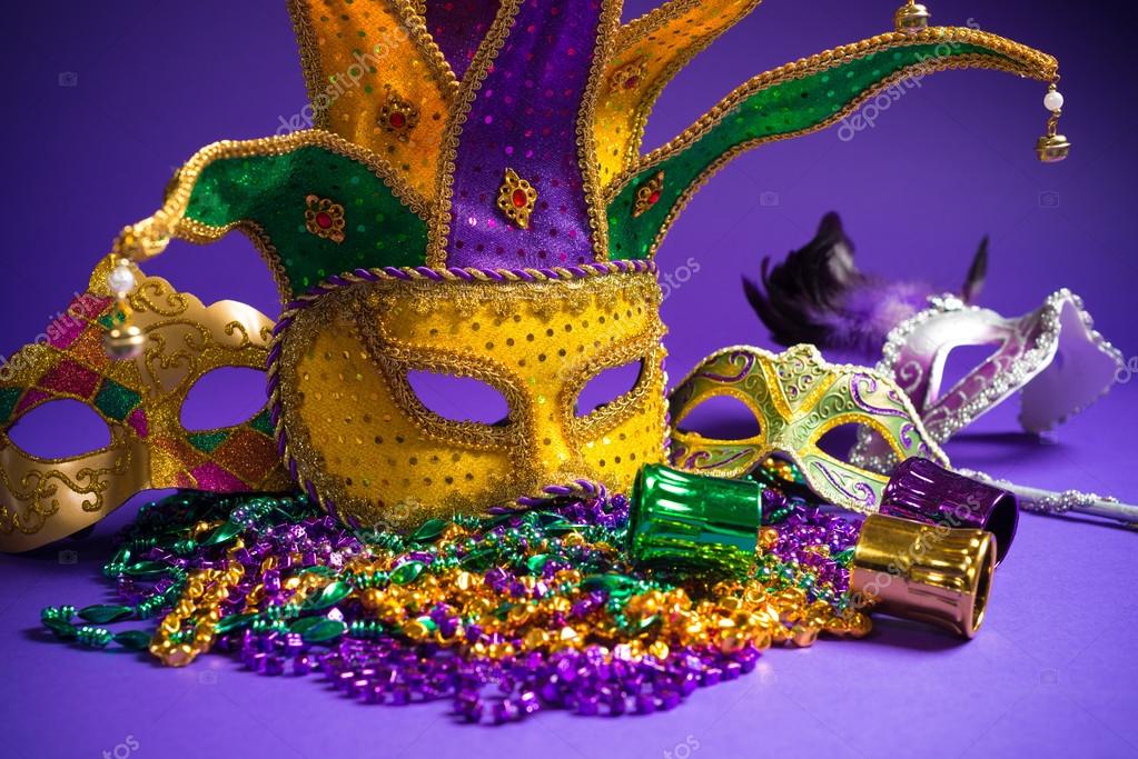 Masque Mardi Gras ou Carnivale assorti sur fond violet image libre de droit  par mflippo1.cox.net © #105410096