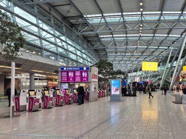 Almanya 'nın Düsseldorf kentindeki havaalanı.