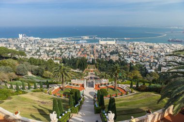 Hayfa İsrail 'deki Carmel Dağı' ndaki Hayfa 'nın Asma Bahçeleri olarak da bilinen Bab Tapınağı' nın terasları.
